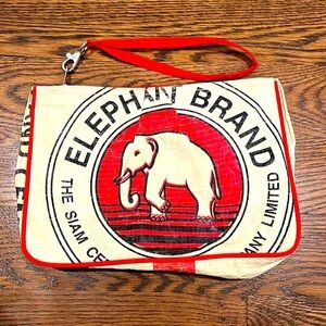 Malia recyclable wristlet